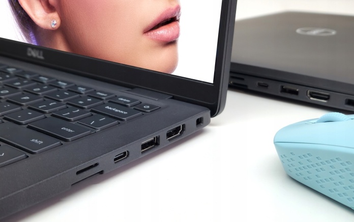 Dell Latitude 7420 i7 Carbon - zdjęcie produktu, złącza prawa strona